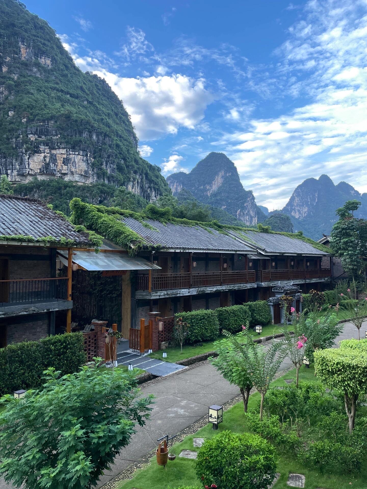 明仕田园艺术酒店(明仕田园艺术酒店图片)